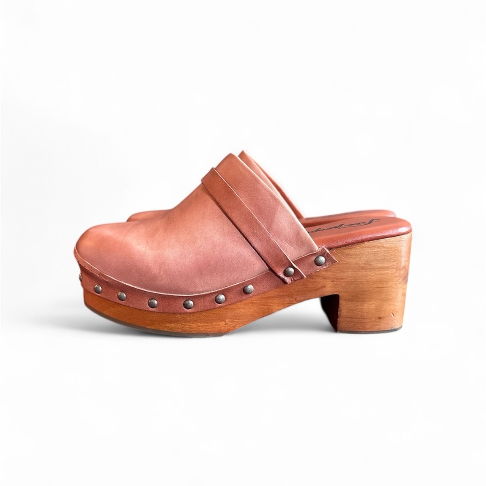 Free People Calabasas Clogs - sz 37